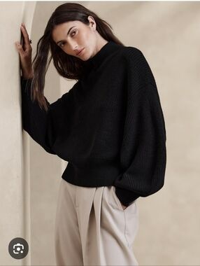 Banana Republic 100% Merino Wool Sweater Size M
